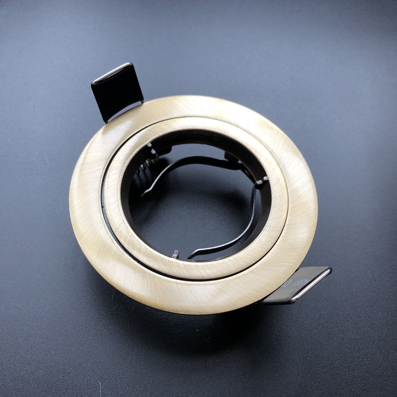  recessed spot light