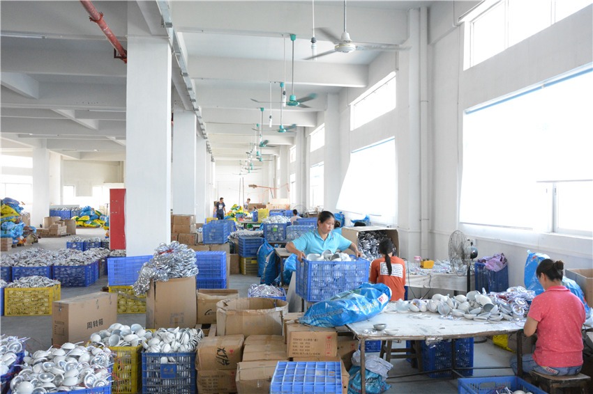 江门市强大灯饰照明电器有限公司