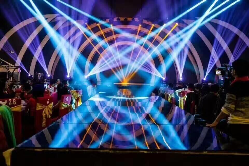 230w 华灯cl-bm230摇头光束灯 舞台灯 酒吧灯光 演出用摇头灯